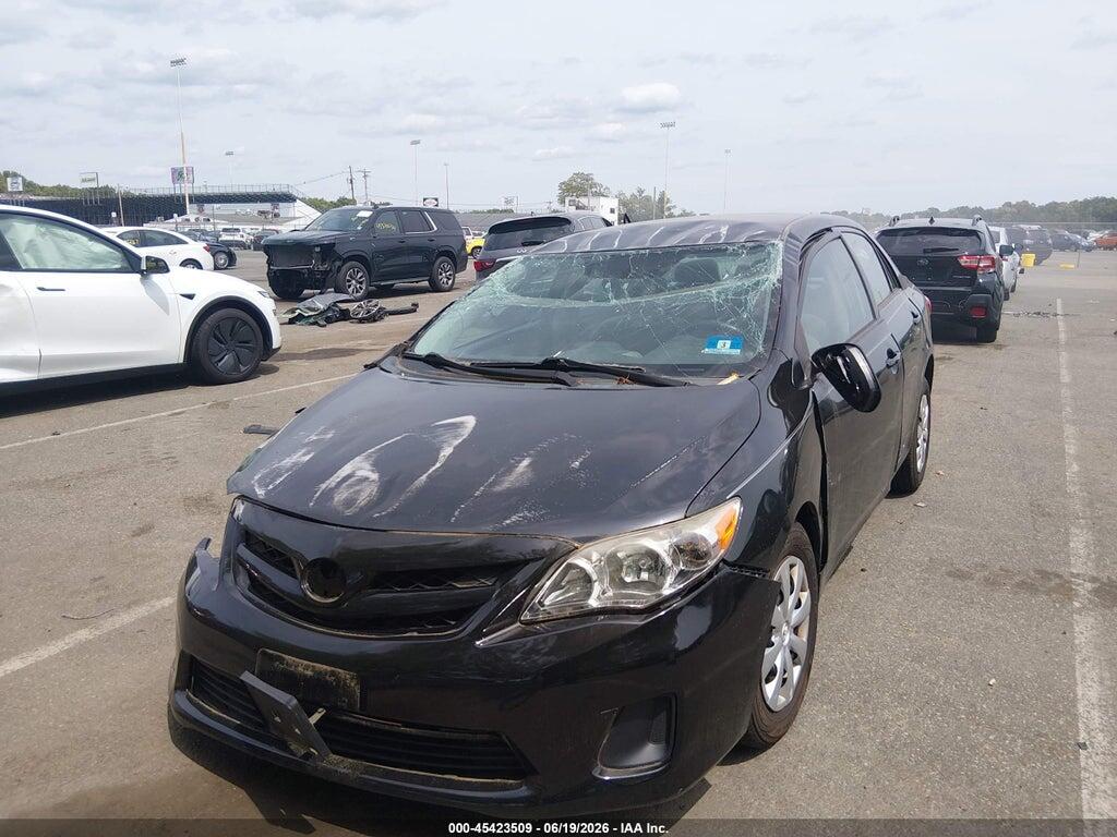 2T1BU4EE5DC101605 2013 TOYOTA COROLLA photo no. 2