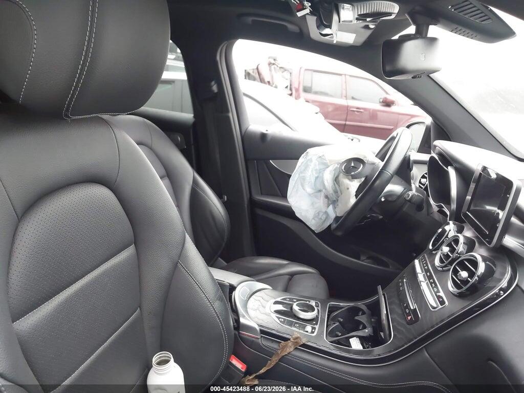 WDC0J4KB5KF587387 2019 MERCEDES-BENZ GLC 300 COUPE photo no. 5