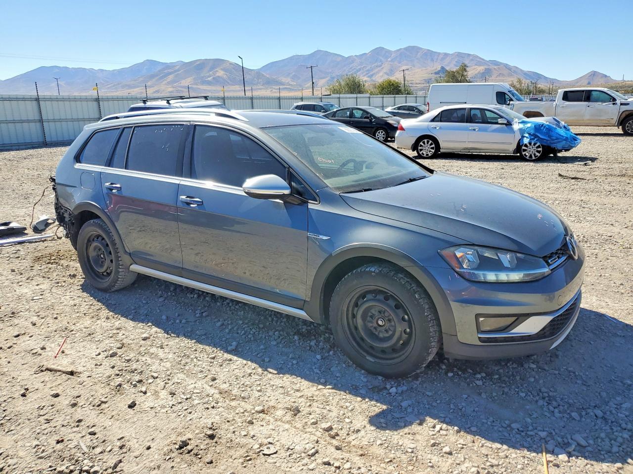 2019 VOLKSWAGEN GOLF ALLTRACK S — Фото 4 из 13