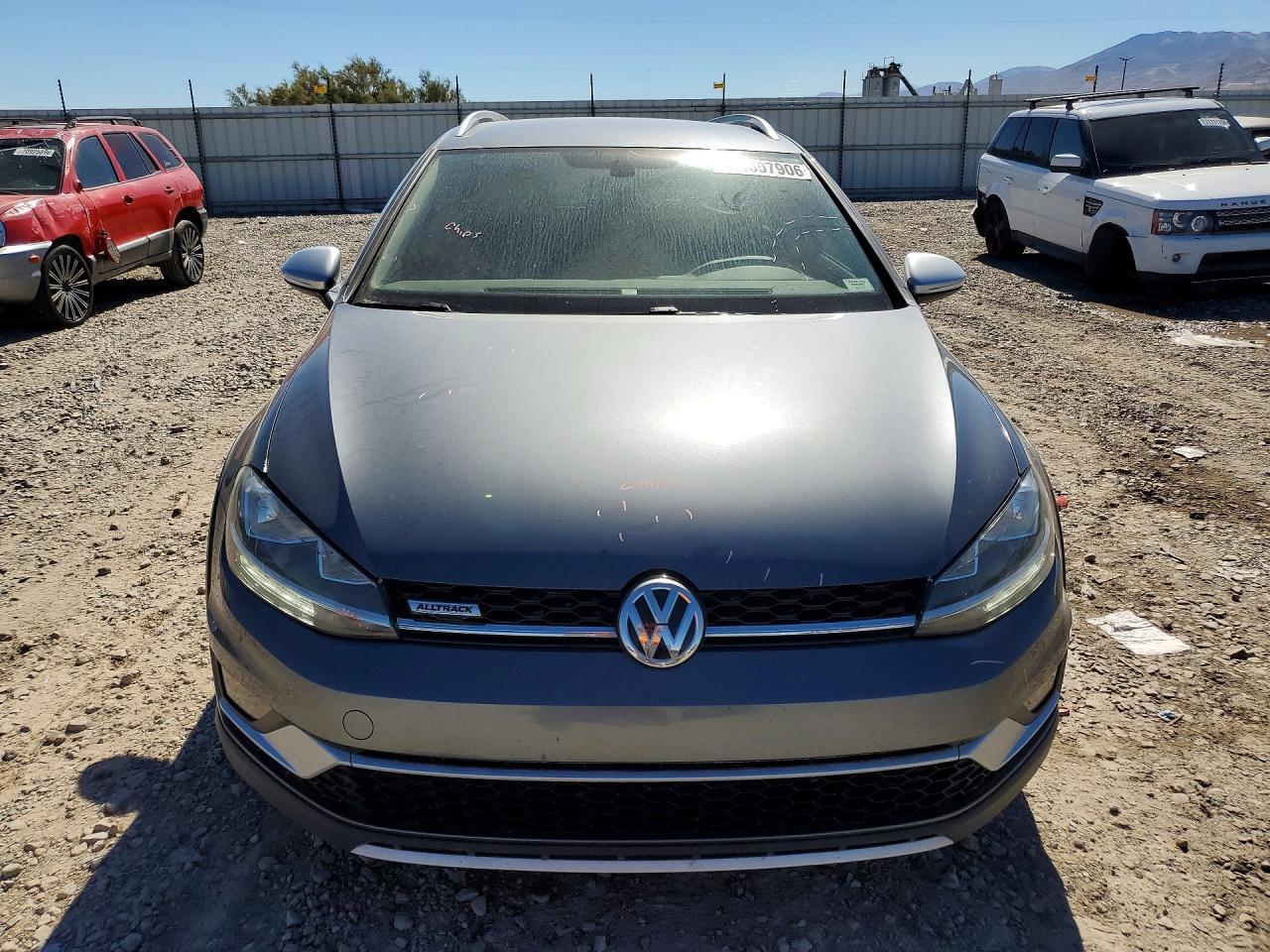 2019 VOLKSWAGEN GOLF ALLTRACK S — Фото 5 из 13