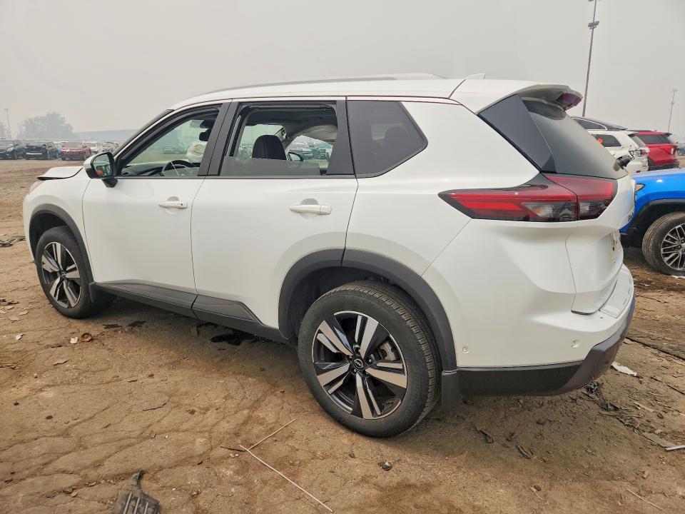 2024 NISSAN ROGUE SL — Фото 2 из 12
