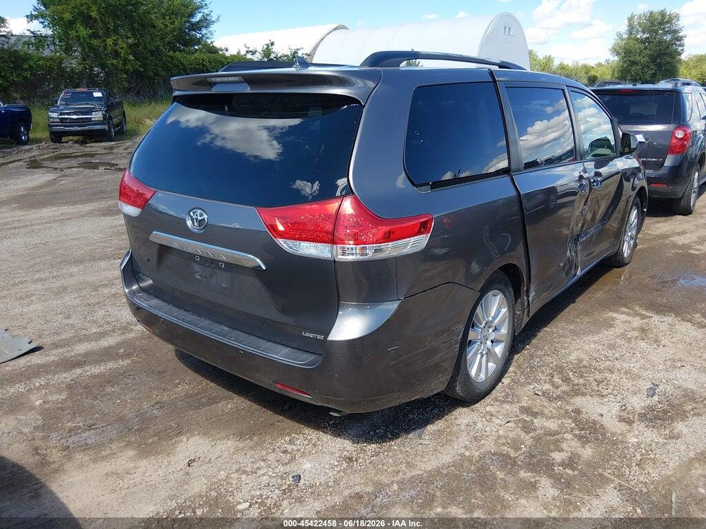 5TDYK3DC3BS149487 2011 TOYOTA SIENNA photo no. 4