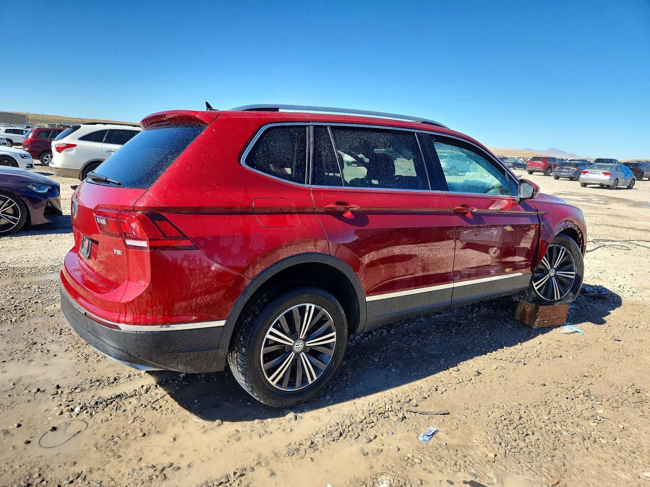 2018 VOLKSWAGEN TIGUAN SE — Фото 3 из 13