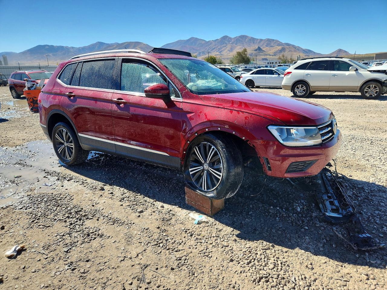 2018 VOLKSWAGEN TIGUAN SE — Фото 4 из 13