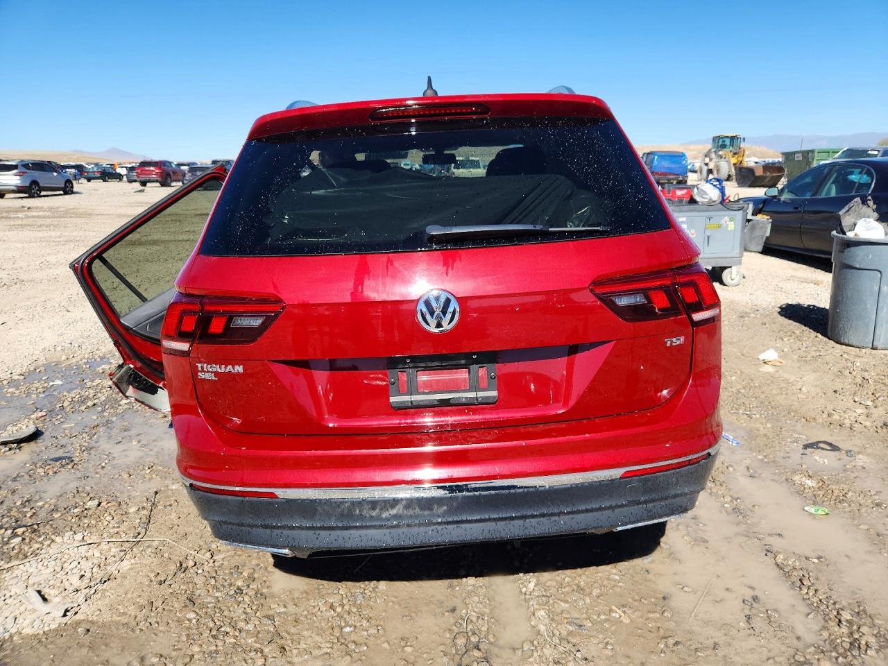 2018 VOLKSWAGEN TIGUAN SE — Фото 6 из 13