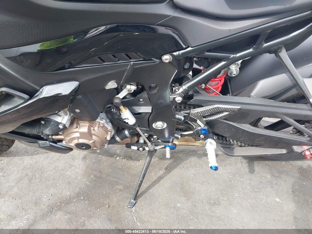 WB10E5300P6H03471 2023 BMW S 1000 photo no. 9