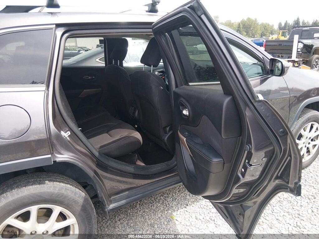 1C4PJMCB5HW657885 2017 JEEP CHEROKEE photo no. 8