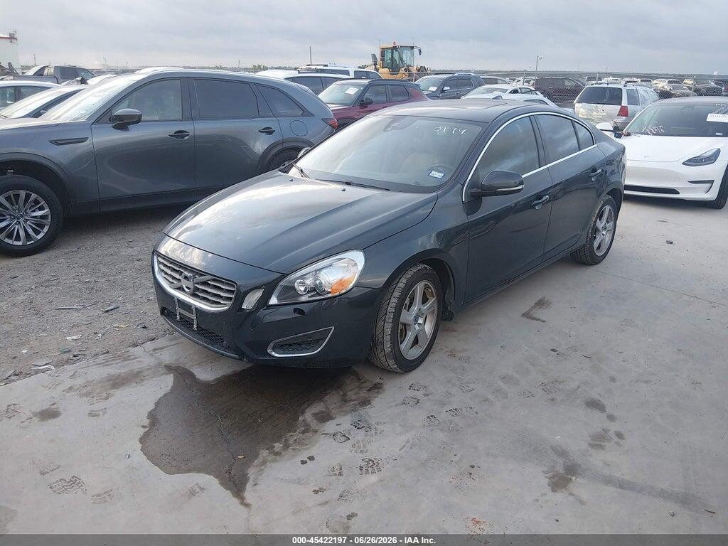 YV1612FS7D2210174 2013 VOLVO S60 photo no. 2