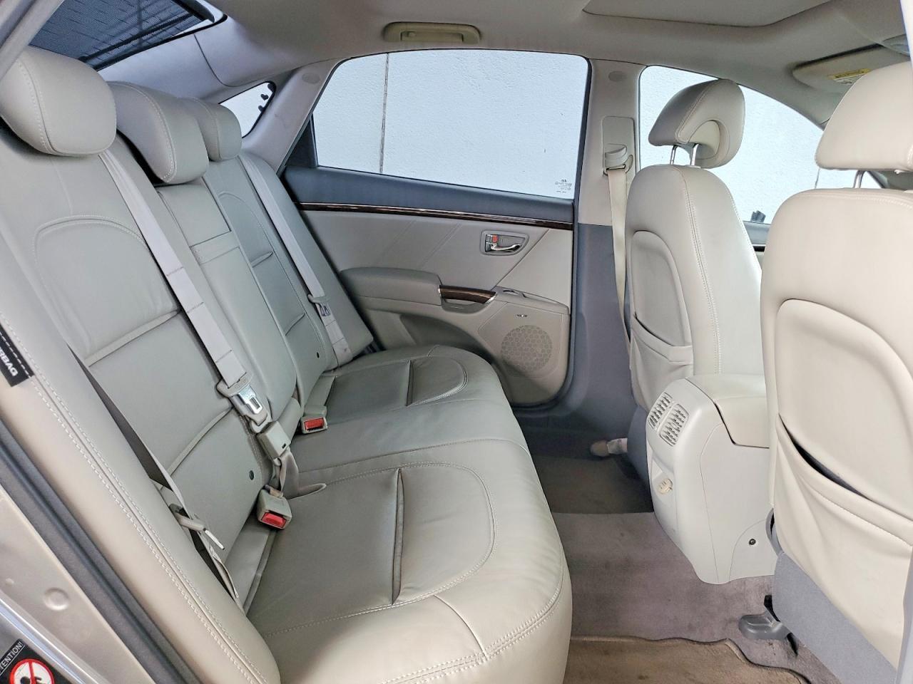 2009 HYUNDAI AZERA LIMITED — Фото 10 из 12