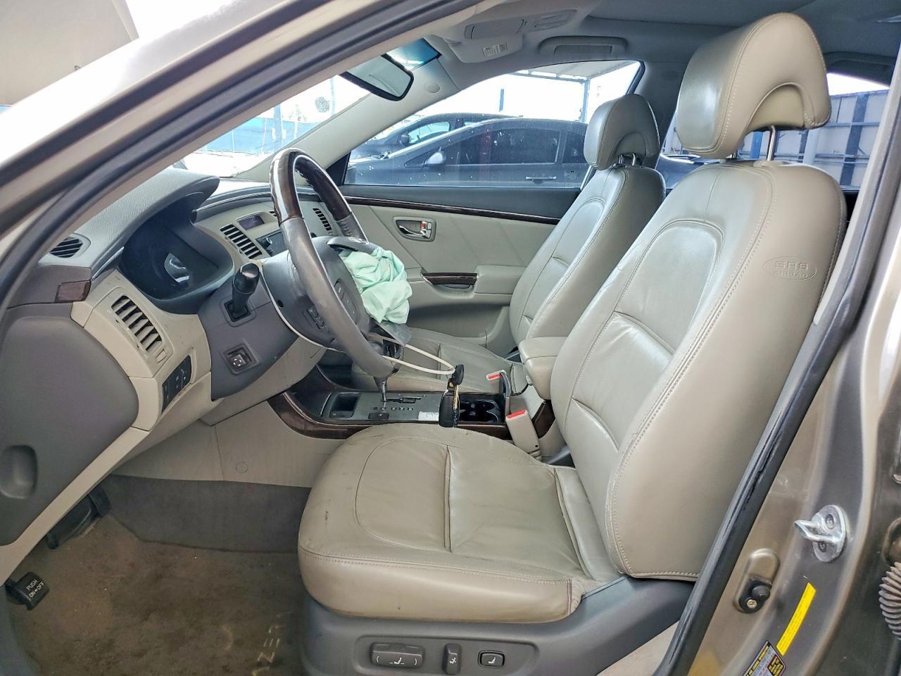 2009 HYUNDAI AZERA LIMITED — Фото 7 из 12