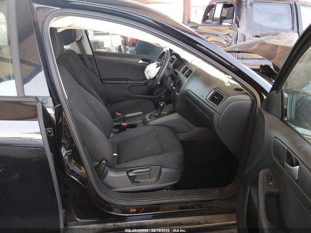 3VW2K7AJ6EM440826 2014 VOLKSWAGEN JETTA photo no. 5