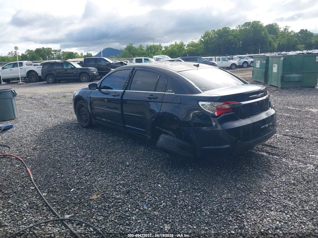 1C3BC4FB2BN558118 2011 CHRYSLER 200 photo no. 3