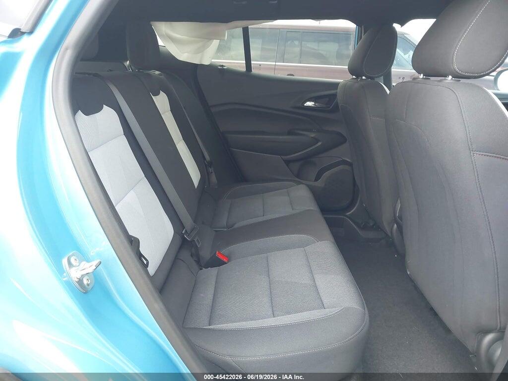 KL77LGEP4SC099196 2025 CHEVROLET TRAX photo no. 8