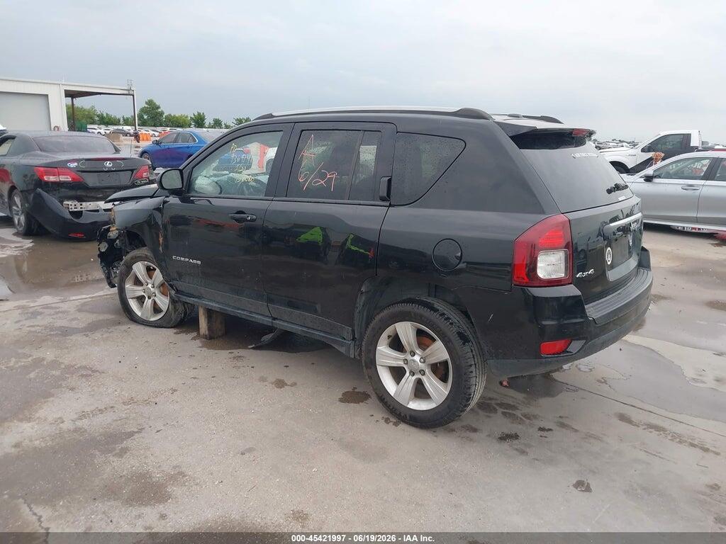 1C4NJDEBXGD758080 2016 JEEP COMPASS photo no. 3