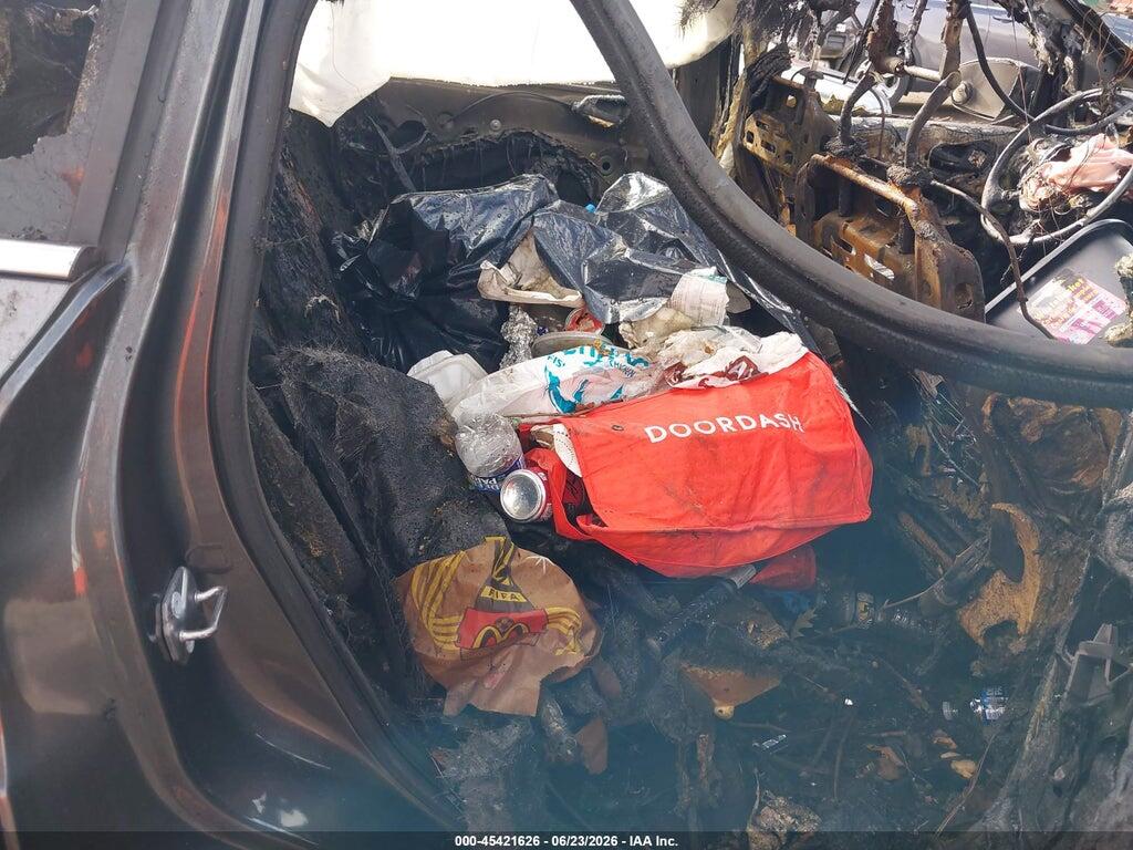 1FMCU9JX5FUA72925 2015 FORD ESCAPE photo no. 8