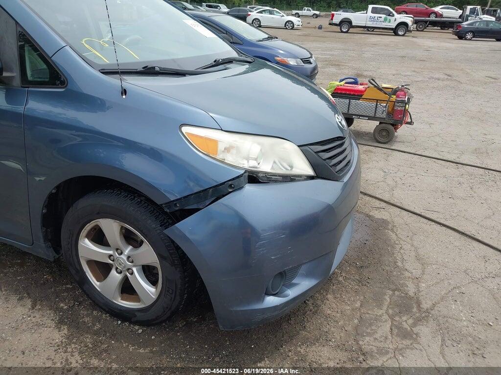 5TDZK3DC7DS392727 2013 TOYOTA SIENNA photo no. 6