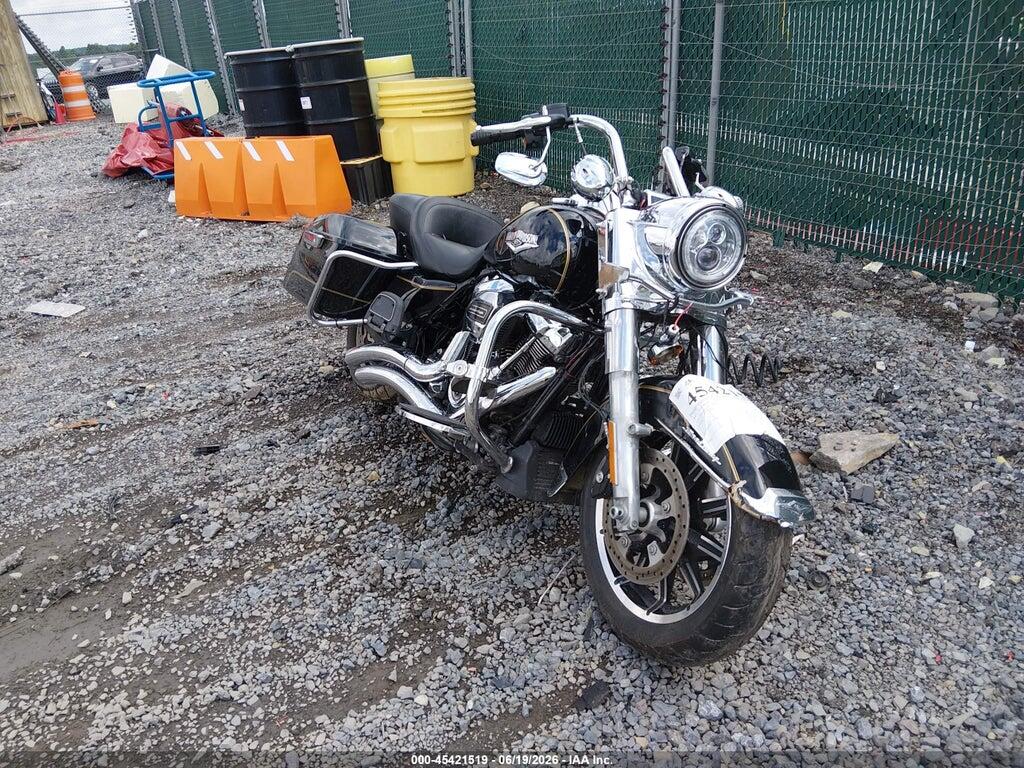 1HD1FBC12HB608443 2017 HARLEY-DAVIDSON FLHR photo no. 1