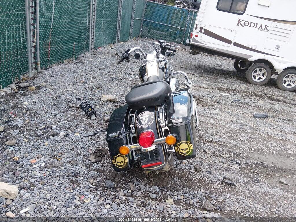 1HD1FBC12HB608443 2017 HARLEY-DAVIDSON FLHR photo no. 6