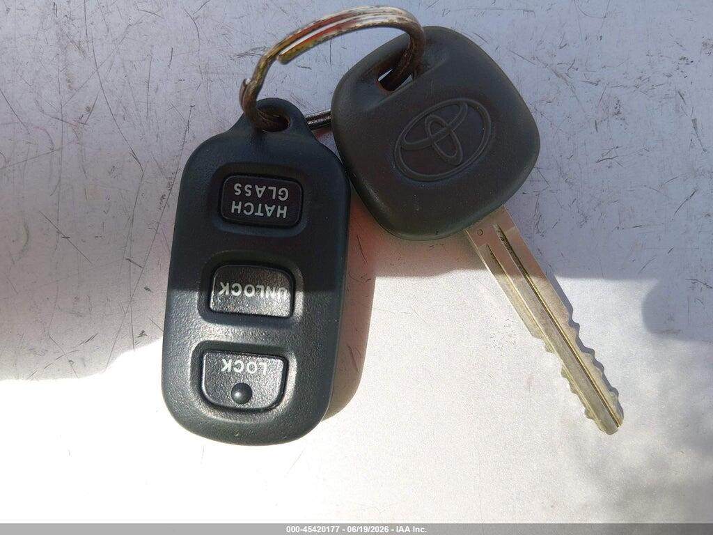 2T1KR32E16C621805 2006 TOYOTA MATRIX photo no. 11