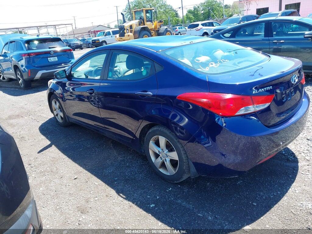5NPDH4AE0DH374077 2013 HYUNDAI ELANTRA photo no. 3