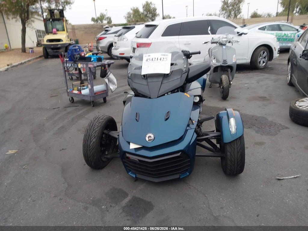 2BXREDD2XPV000607 2023 CAN-AM SPYDER ROADSTER photo no. 5