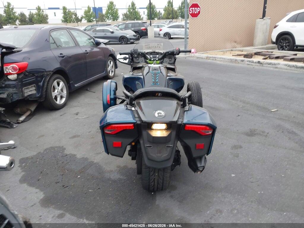 2BXREDD2XPV000607 2023 CAN-AM SPYDER ROADSTER photo no. 6