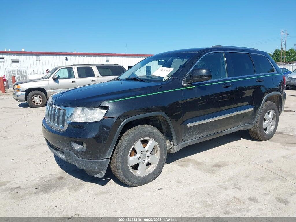 1J4RR4GG8BC504475 2011 JEEP GRAND CHEROKEE photo no. 2