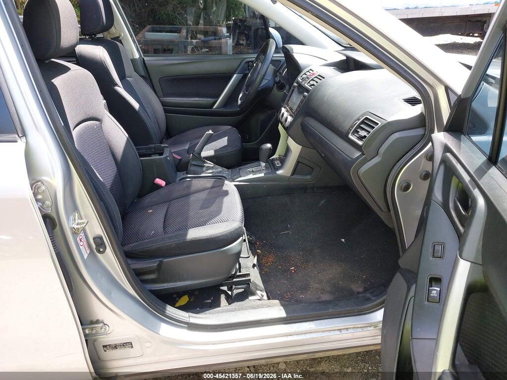 JF2SJAEC7JH593584 2018 SUBARU FORESTER photo no. 5
