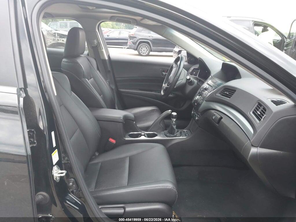 19VDE2E56DE001243 2013 ACURA ILX photo no. 5