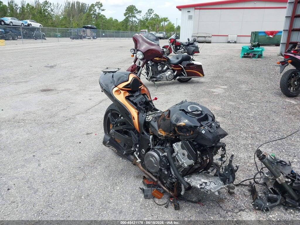 JS1EJ11B9N7101586 2022 SUZUKI GSX1300 photo no. 1