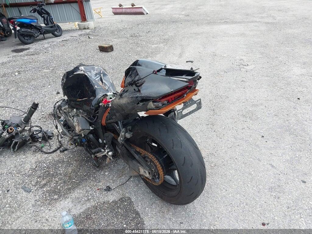 JS1EJ11B9N7101586 2022 SUZUKI GSX1300 photo no. 3