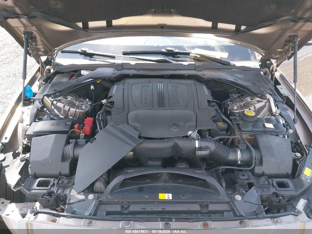 SAJBD4BV5HCY35679 2017 JAGUAR XF photo no. 10