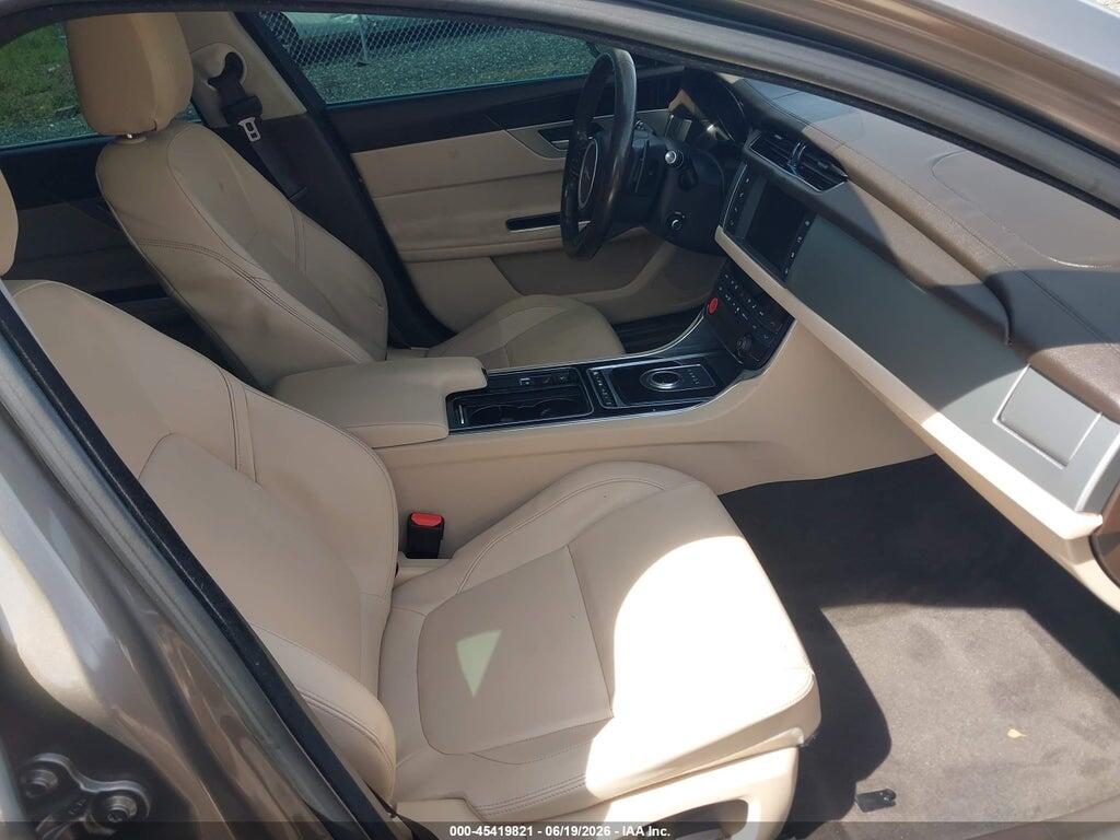 SAJBD4BV5HCY35679 2017 JAGUAR XF photo no. 5