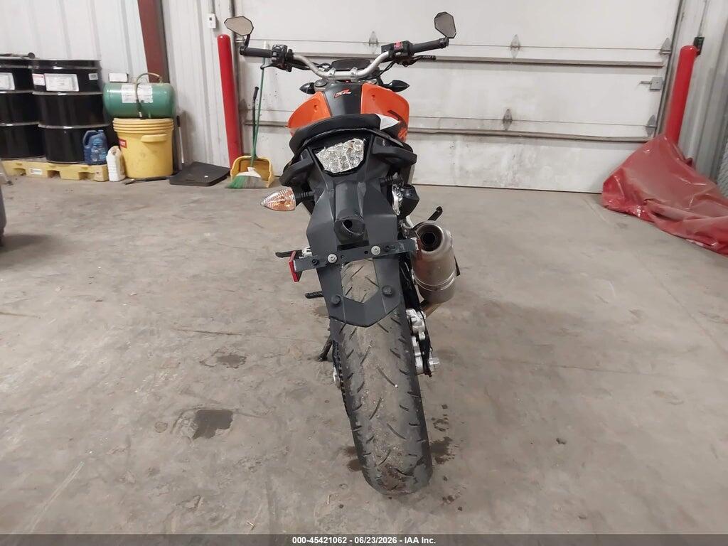 VBKLDV406JM718735 2018 KTM 690 photo no. 6