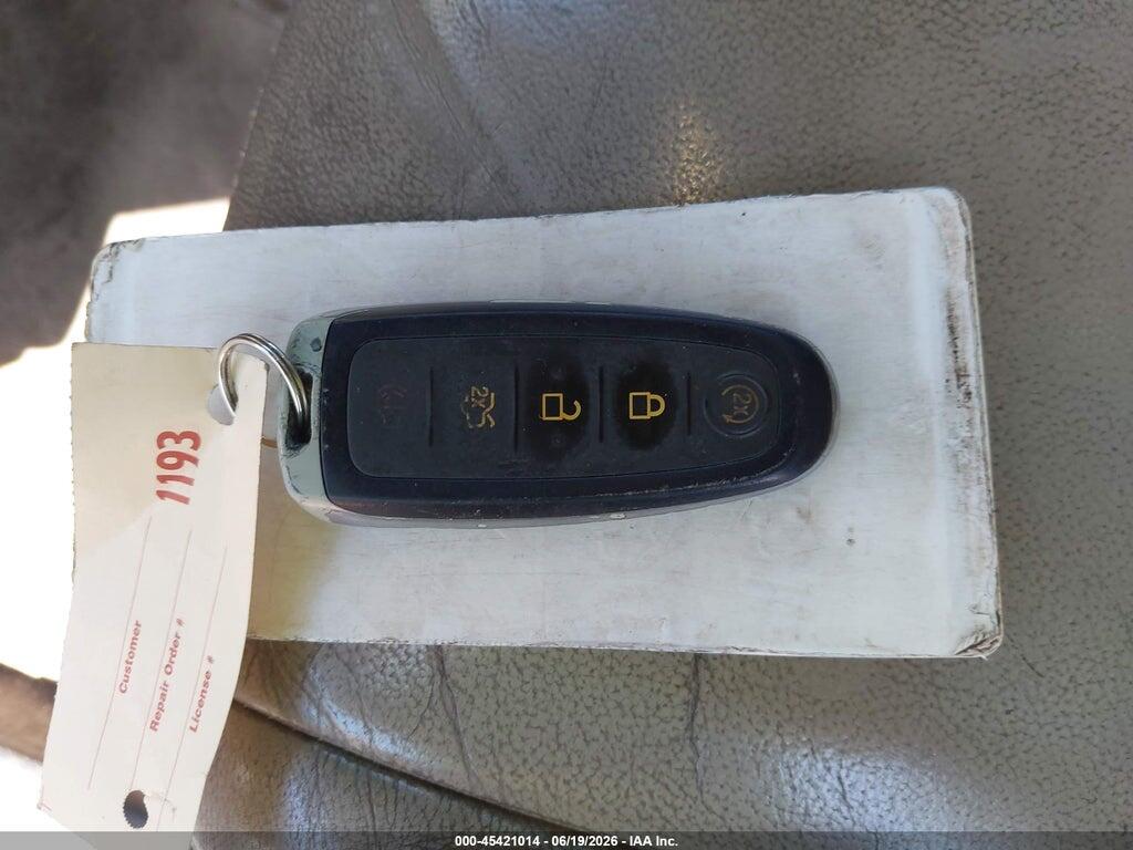 1FMCU0J96GUC10096 2016 FORD ESCAPE photo no. 11
