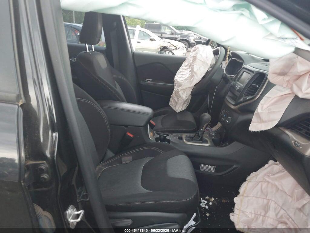 1C4PJMABXFW546782 2015 JEEP CHEROKEE photo no. 5