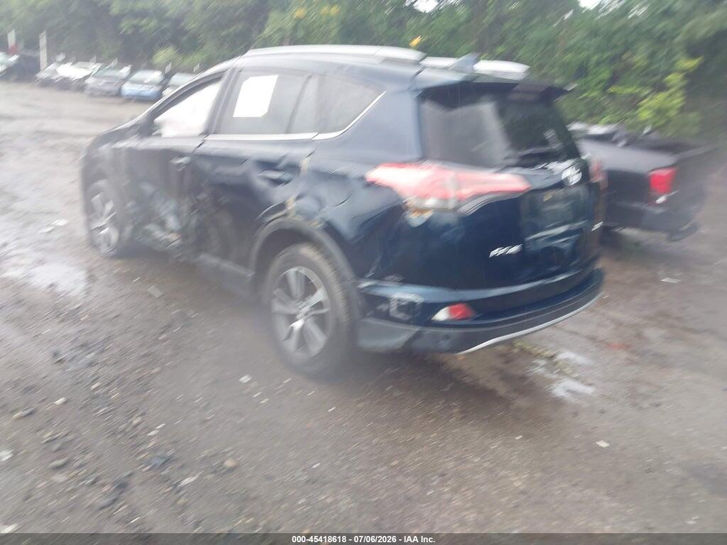 JTMWFREV1JD123253 2018 TOYOTA RAV4 photo no. 3