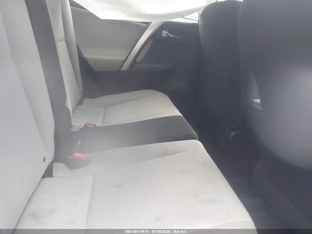 JTMWFREV1JD123253 2018 TOYOTA RAV4 photo no. 8