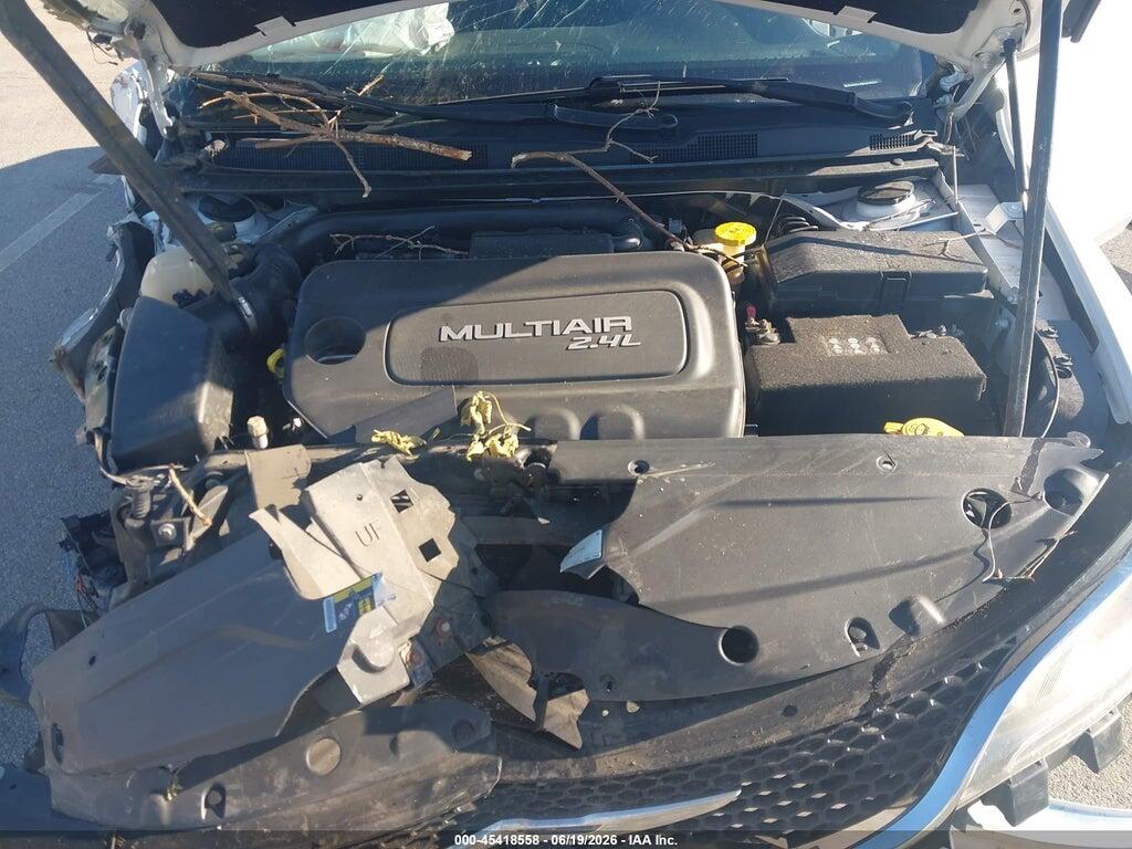 1C3CCCAB7FN585908 2015 CHRYSLER 200 photo no. 10
