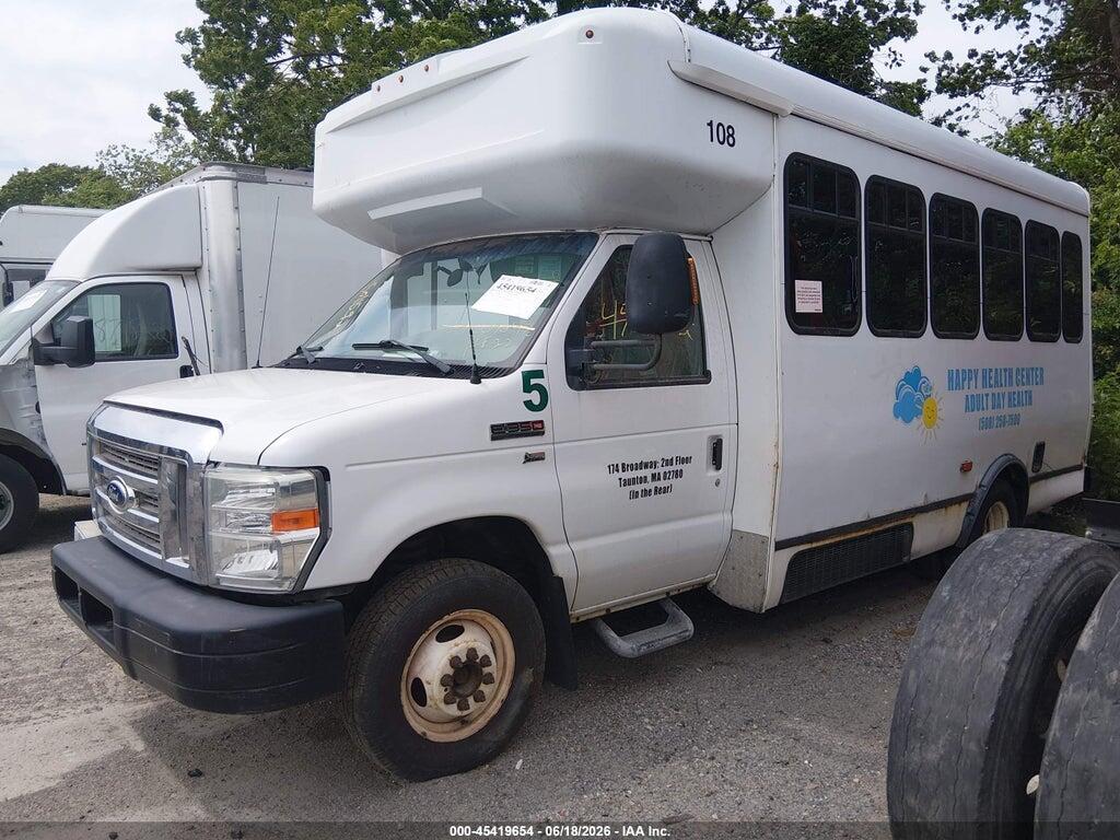 1FDEE3FL7GDC02746 2016 FORD E-350 CUTAWAY photo no. 2