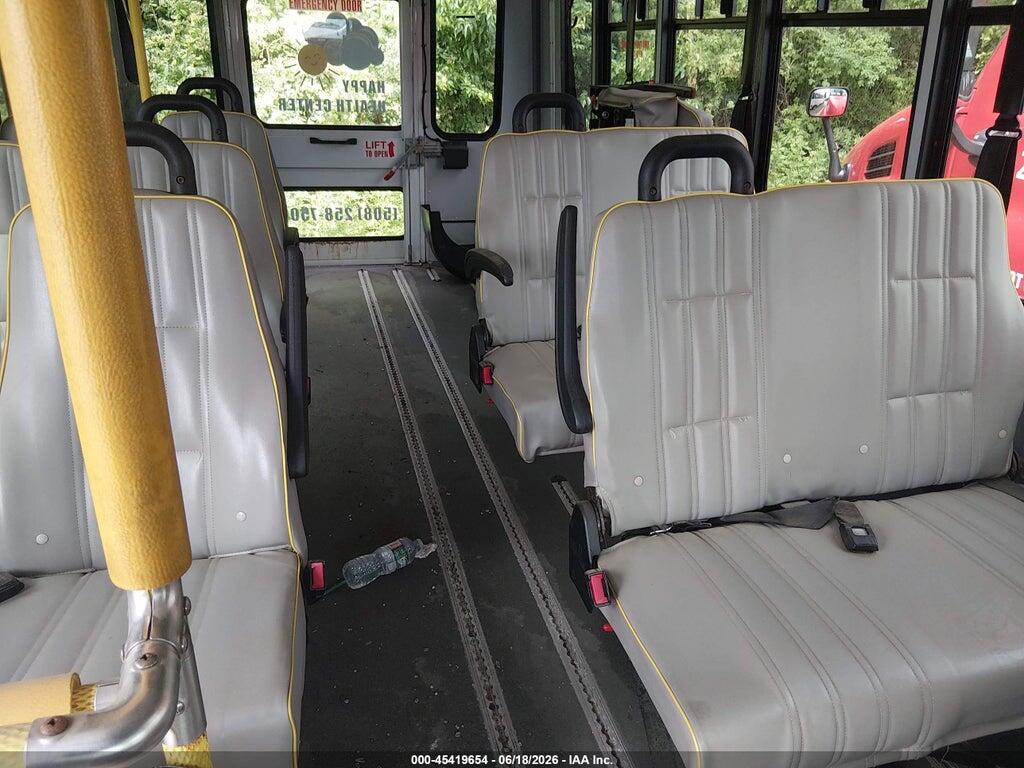1FDEE3FL7GDC02746 2016 FORD E-350 CUTAWAY photo no. 7