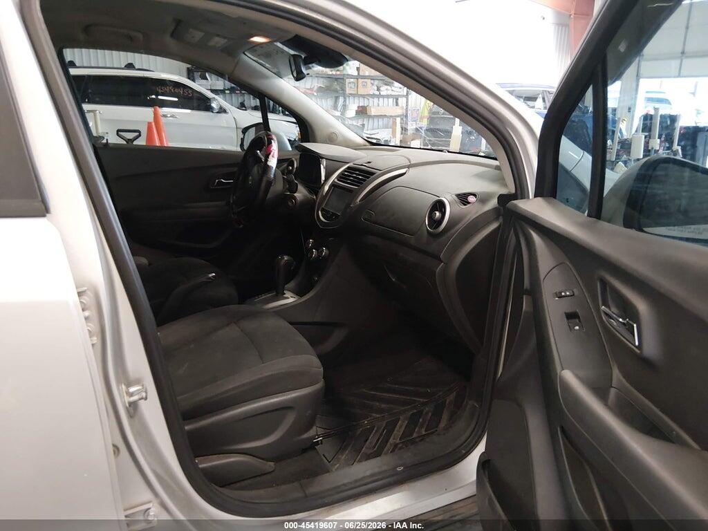 3GNCJNSB1GL263141 2016 CHEVROLET TRAX photo no. 5