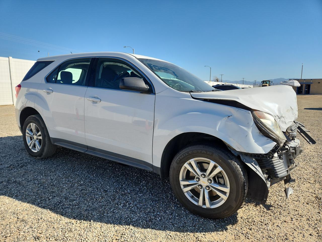 2017 CHEVROLET EQUINOX LS — Фото 4 из 14