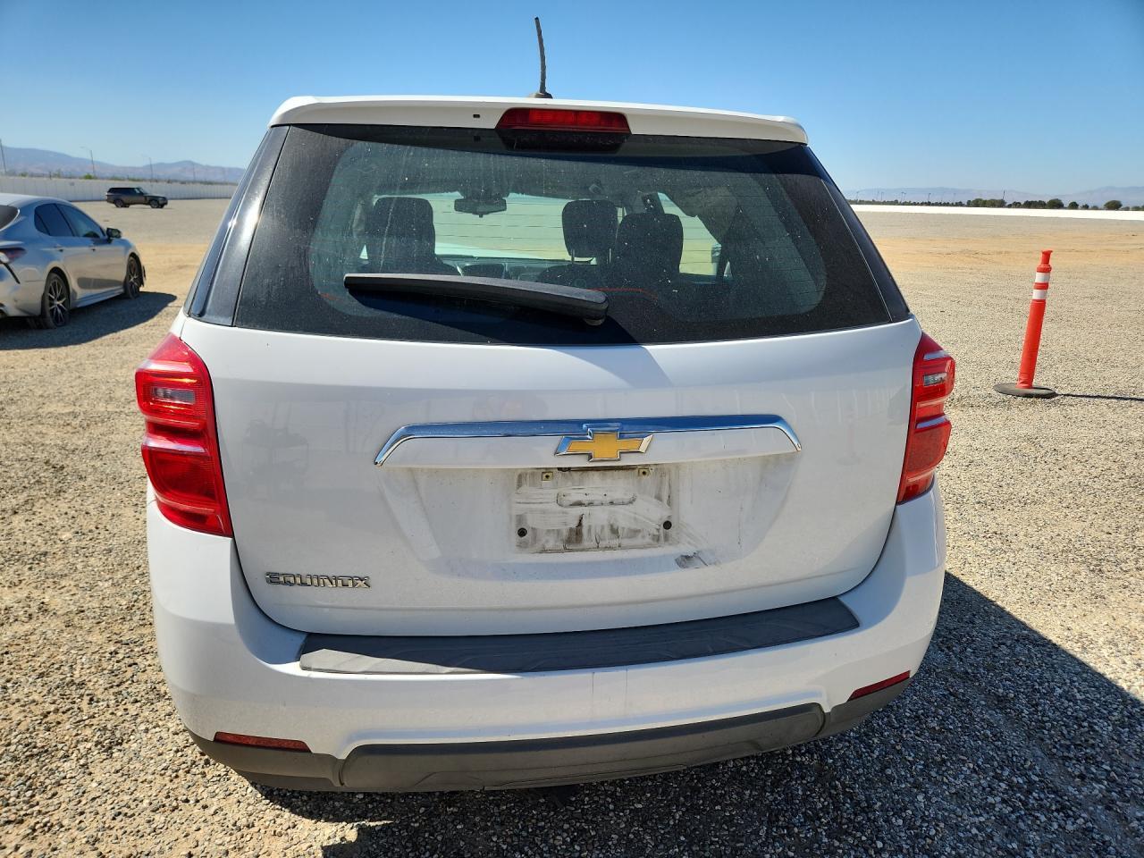 2017 CHEVROLET EQUINOX LS — Фото 6 из 14