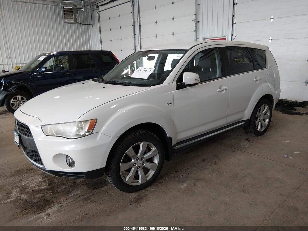 JA4JT5AX2BU025248 2011 MITSUBISHI OUTLANDER photo no. 2