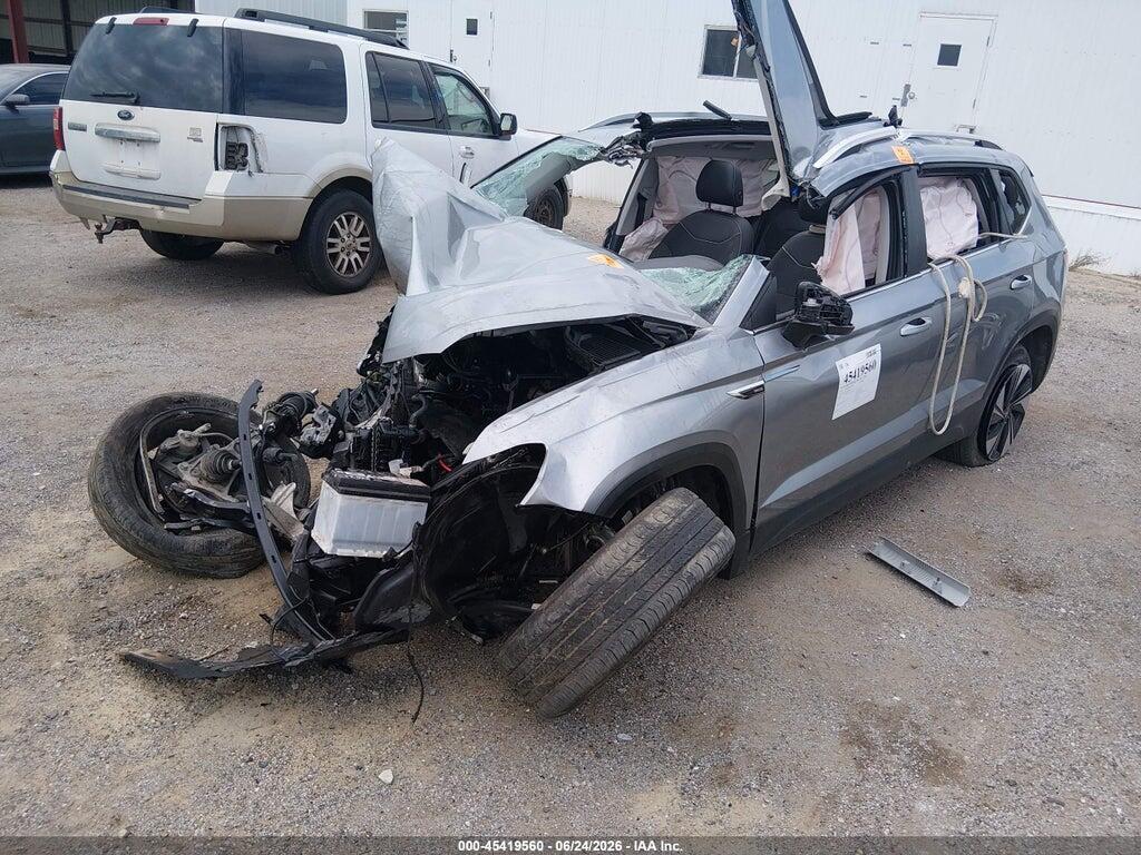 3VVVX7B27RM041097 2024 VOLKSWAGEN TAOS photo no. 2