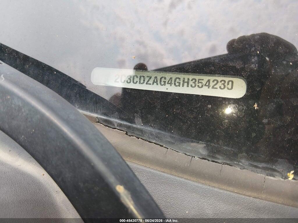 2C3CDZAG4GH354230 2016 DODGE CHALLENGER photo no. 9