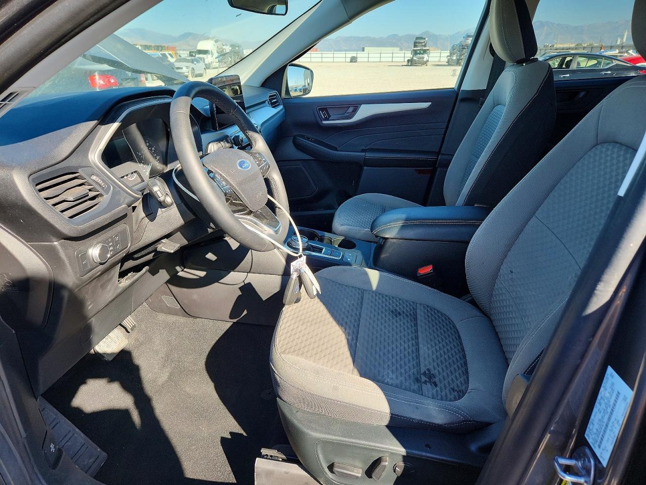 2022 FORD ESCAPE SE — Фото 7 из 13