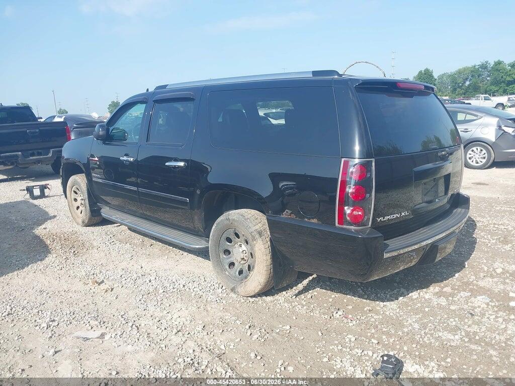 1GKS2MEF8DR357584 2013 GMC YUKON XL 1500 photo no. 3