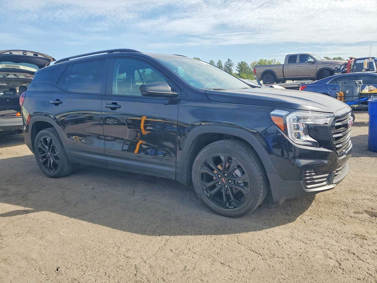 2022 GMC TERRAIN SLE — Фото 4 из 13